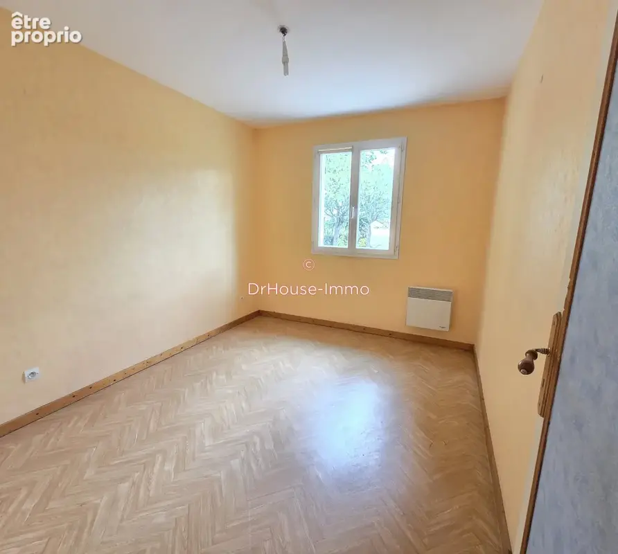 Maison 3 pièces 76 m² à vendre à Savigne-L'eveque (72460) - photo 7