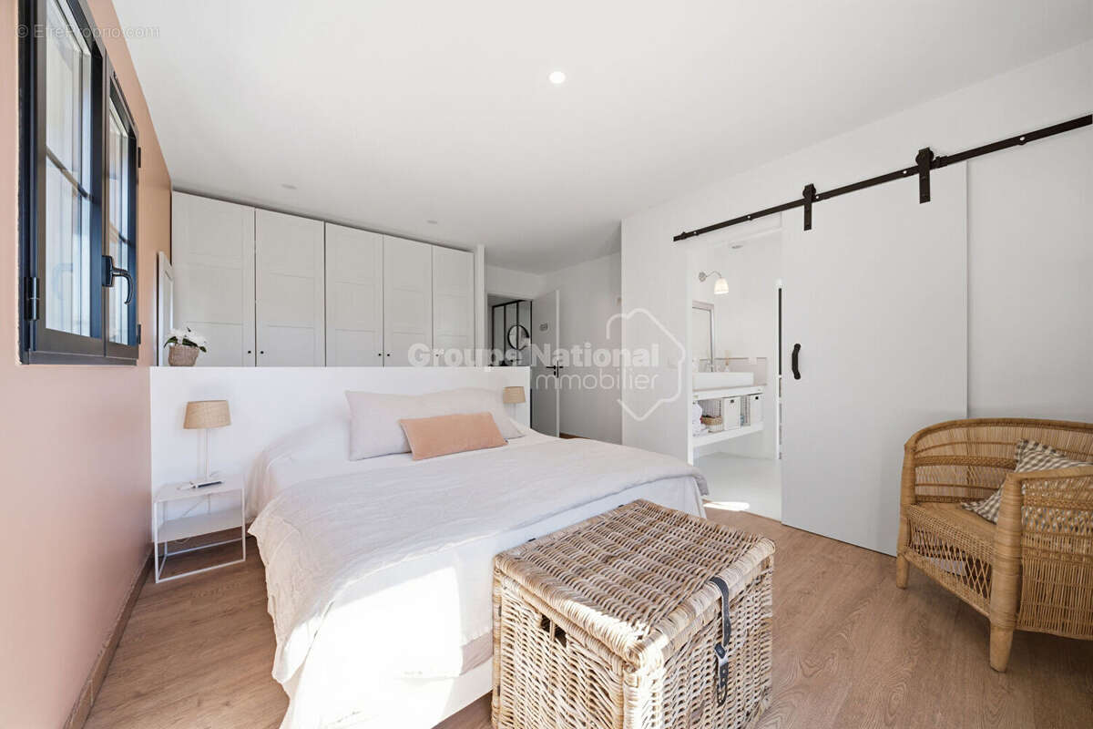 Maison 5 pièce(s) - Hauts de Mauvalat avec dépendance - photo 11