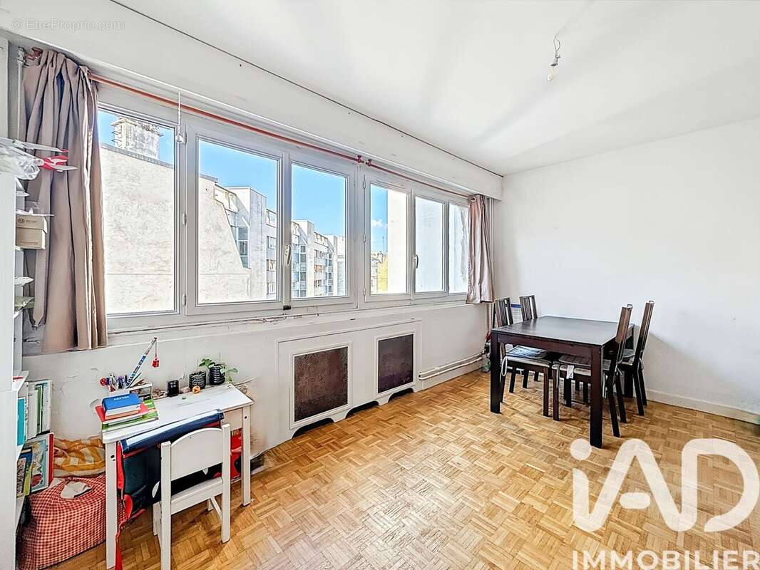 Photo 4 - Appartement à PARIS-16E