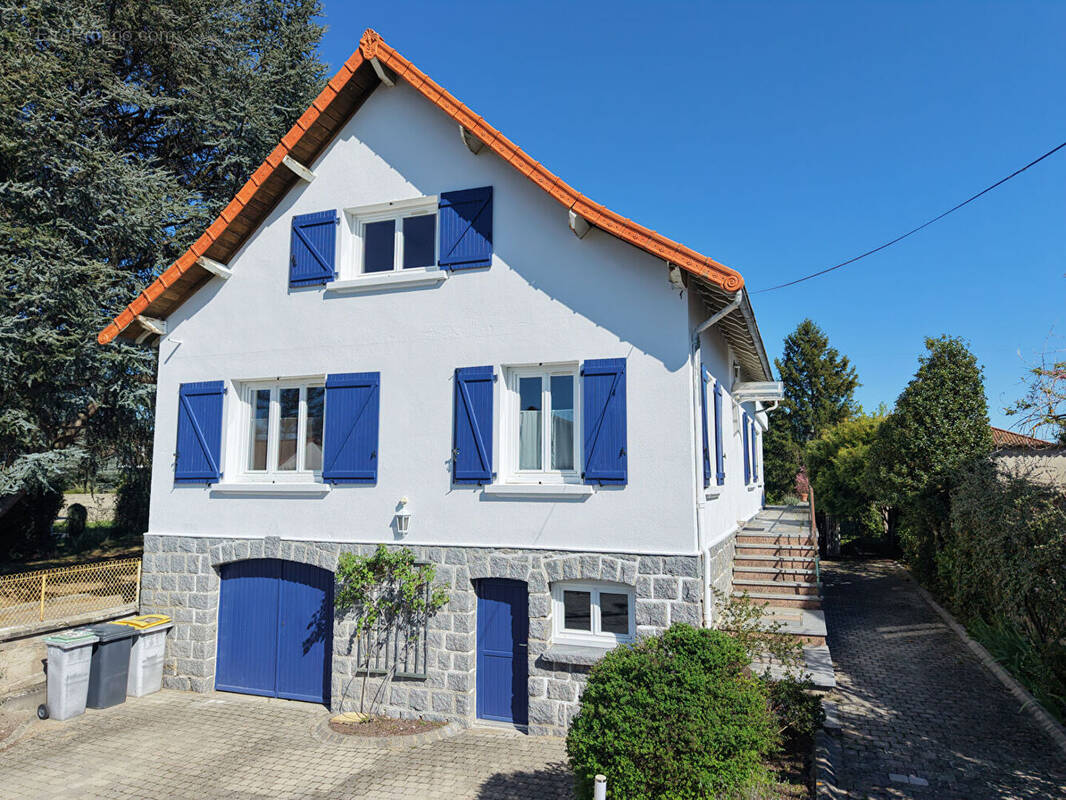 Maison à PONT-DU-CHATEAU