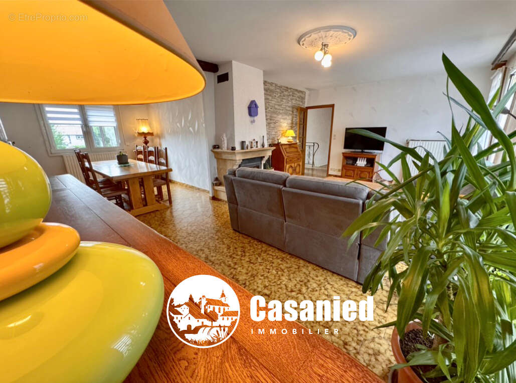 Maison à BOUZONVILLE