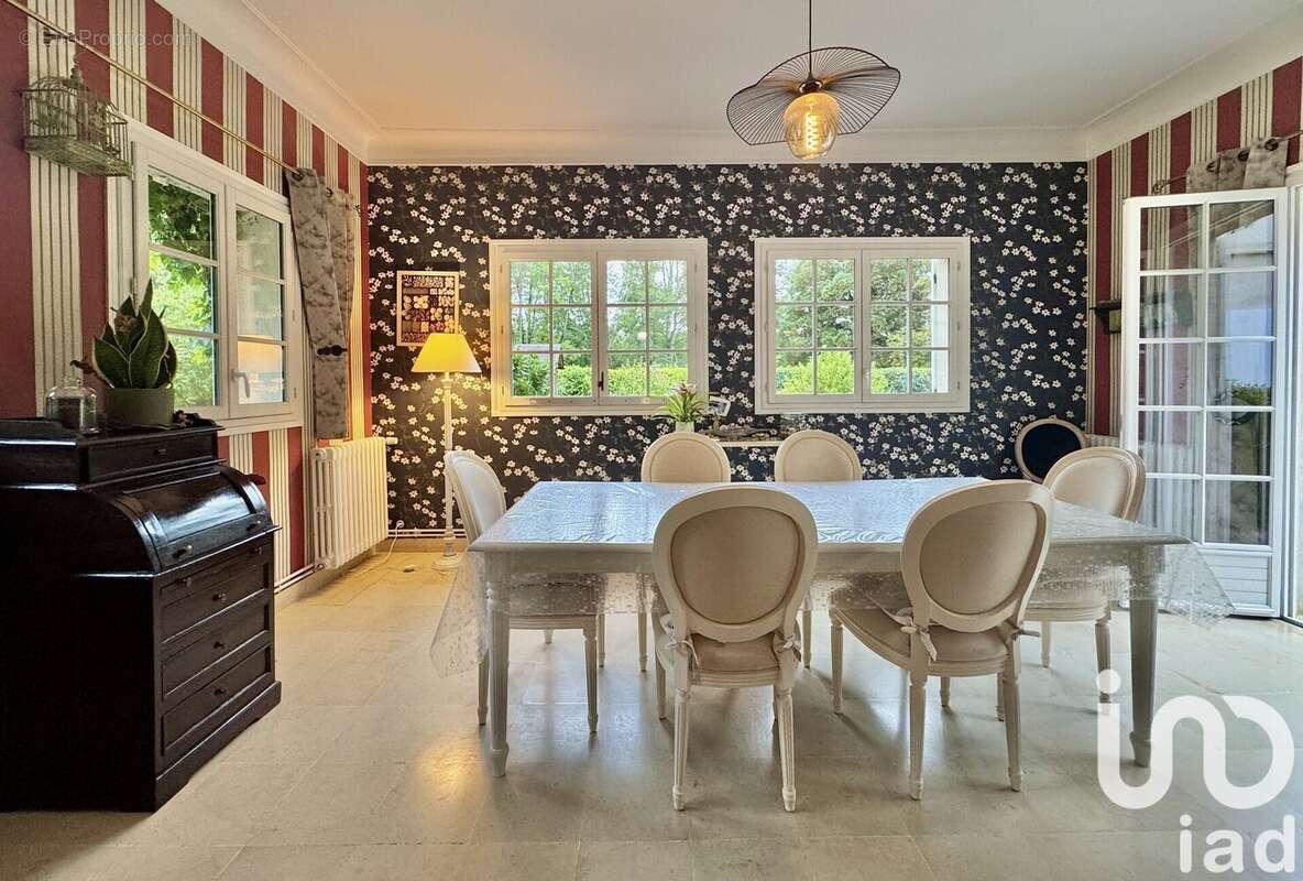 Maison 214 m² à Voutenay-Sur-Cure  - photo 9