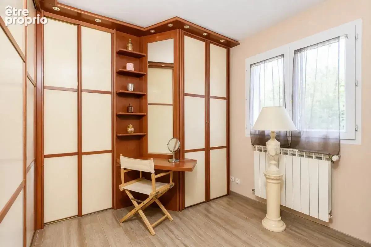 Maison de 7 pièces de 186 m² avec piscine à Saint-Victoret - photo 10