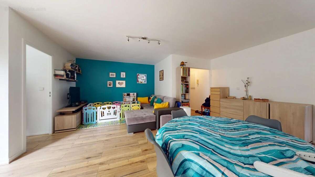 Appartement à MONTIGNY-LE-BRETONNEUX