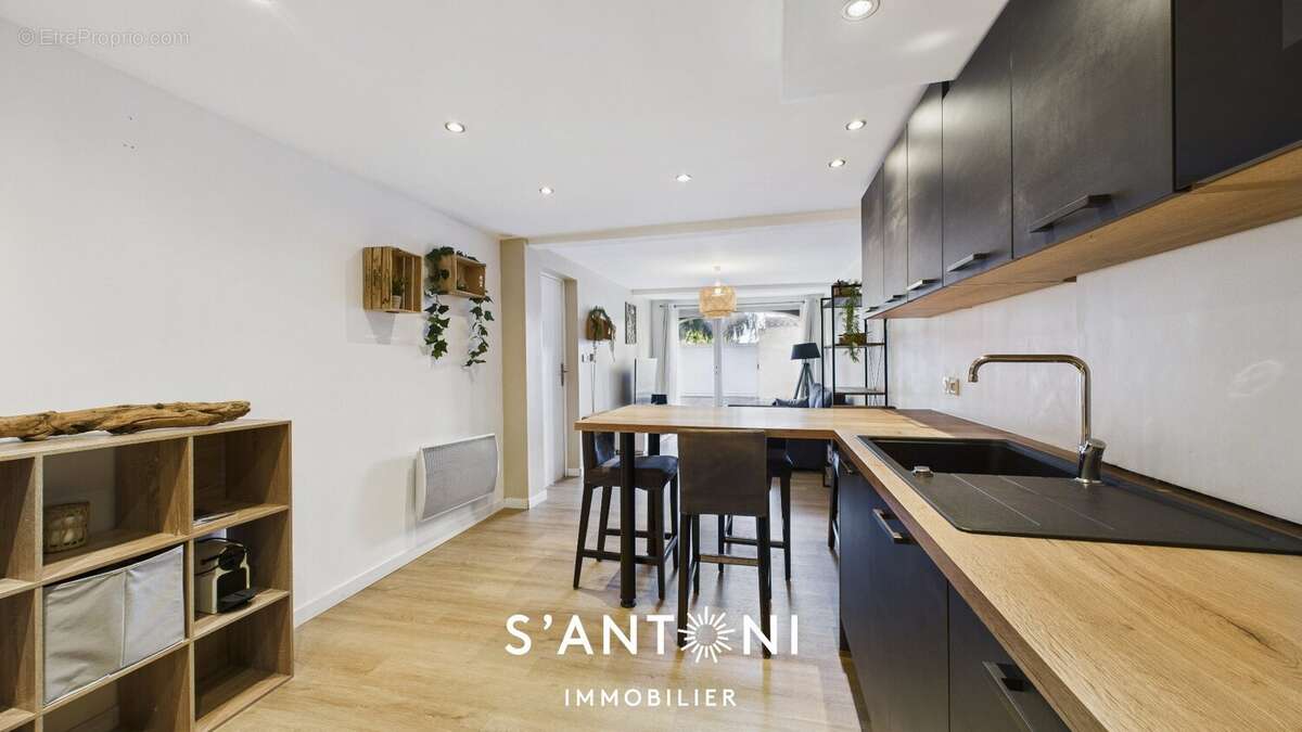 Appartement à BESSAN