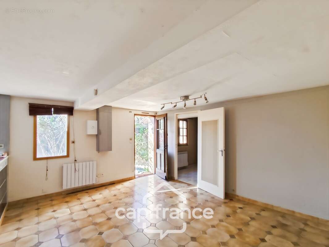 Maison à vendre 3 pièces EPUISAY (41)  -  terrain 330 m²  - - photo 5