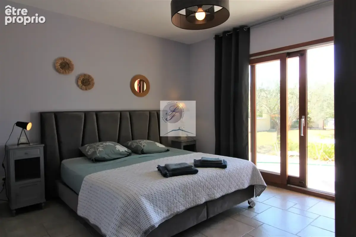 A vendre à Blauvac, spacieuse villa  avec piscine et appartement indépendant - Secteur Bedoin, Mont Ventoux. - photo 8