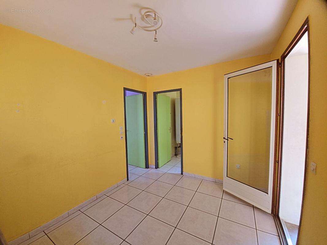 Lezignan corbieres maison t4 plain pied, 4 faces - photo 8