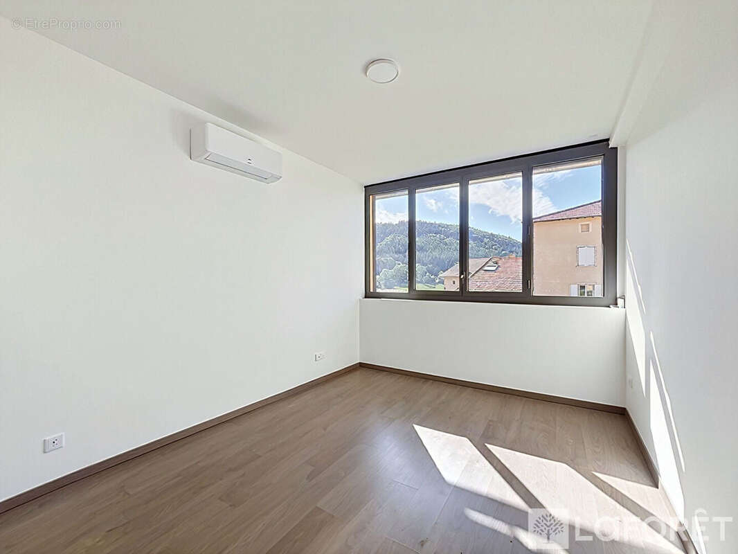 Maison Allegre 4 pièce(s) 172 m2 - photo 10