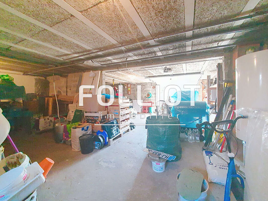 Maison à LA VILLETTE