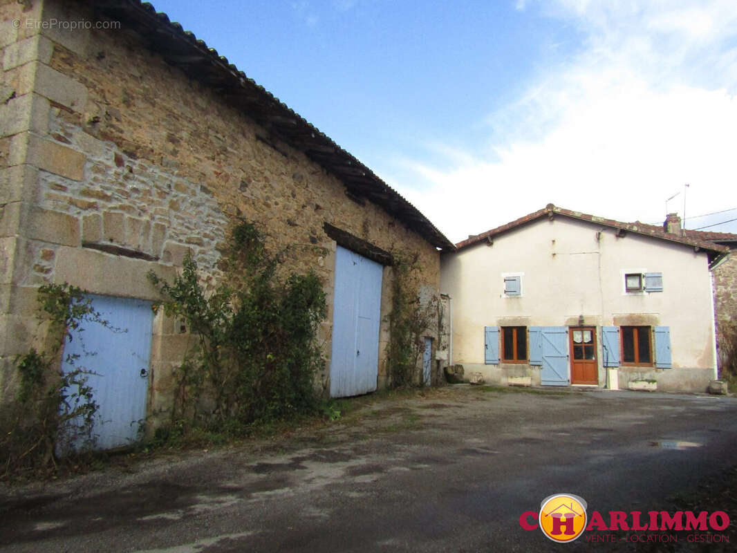 Maison à COGNAC-LA-FORET