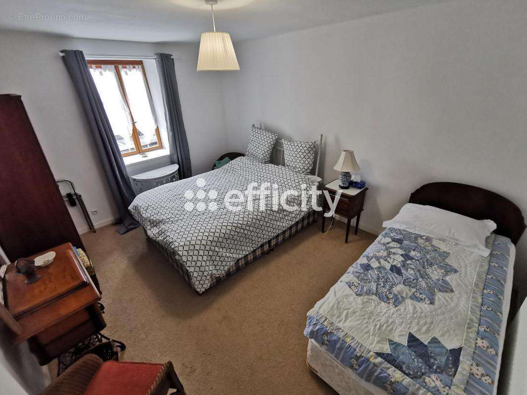 Maison 240 m² à Saint-Sever-Calvados  - photo 13