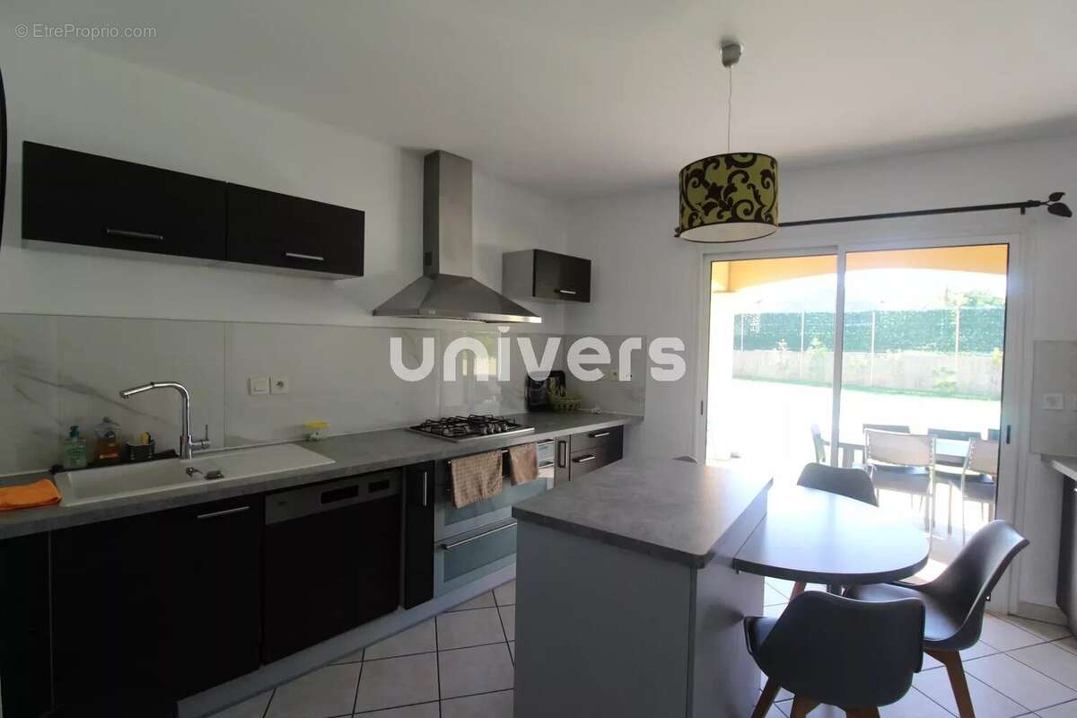 Maison à LIVRON-SUR-DROME