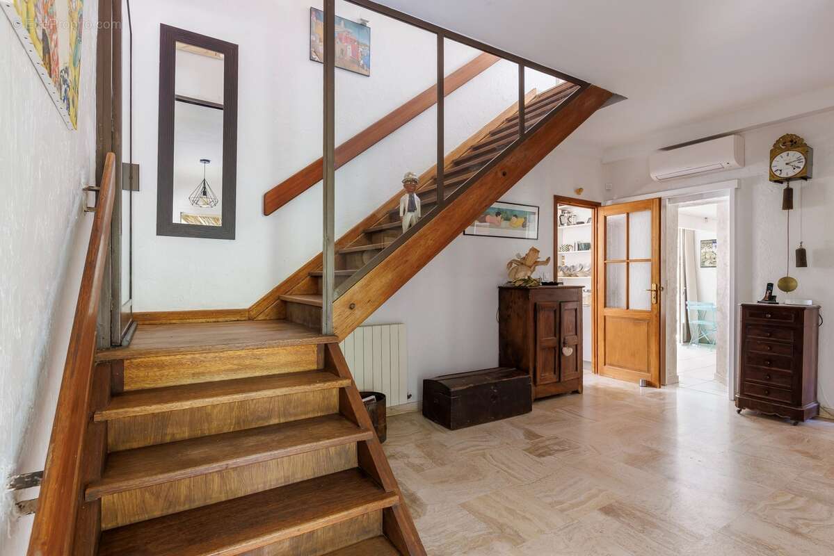 Maison 161 m² à Vence  - photo 9