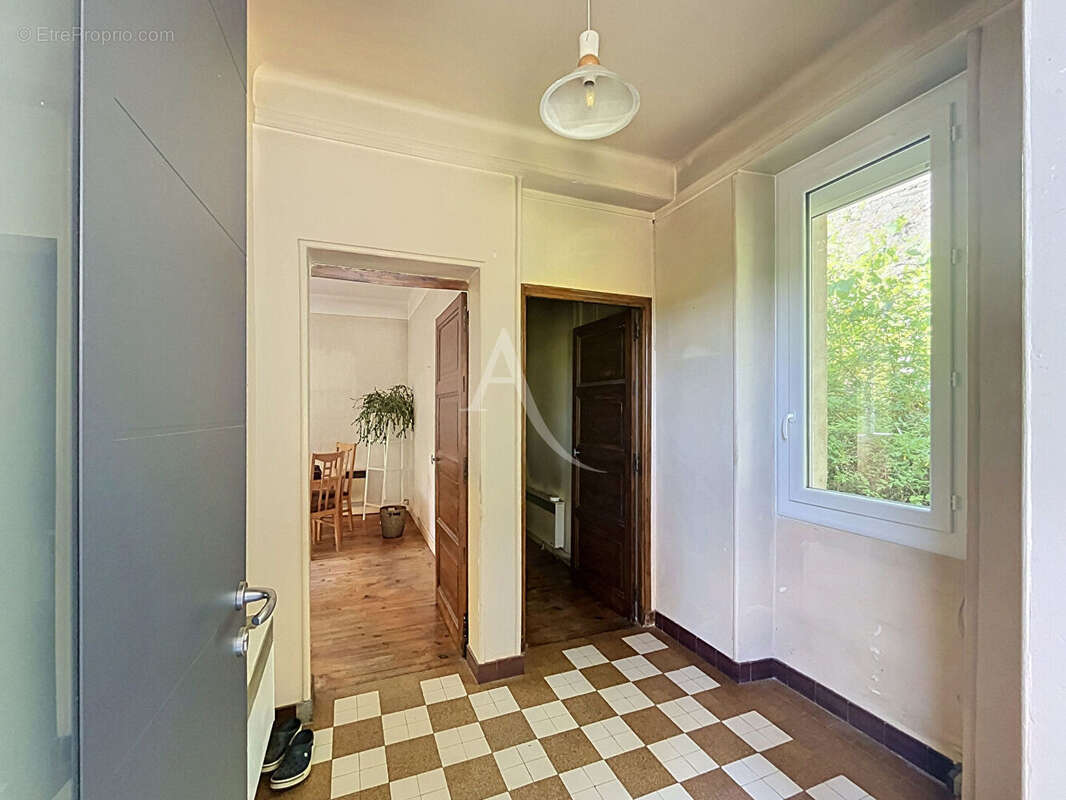 Maison à MERCUES
