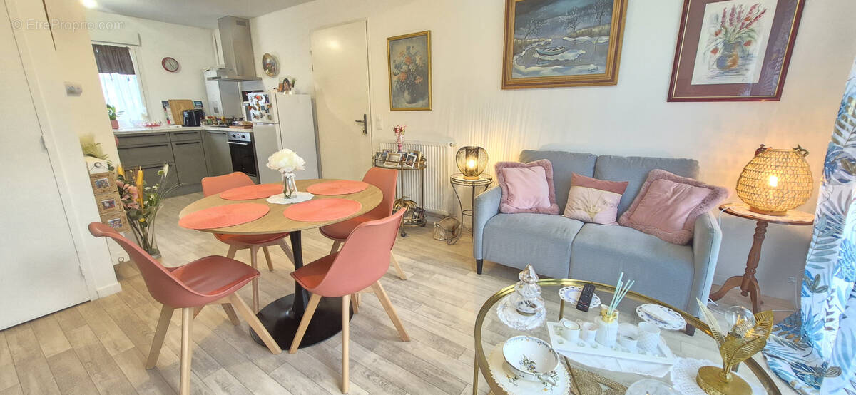 Appartement à ETERVILLE