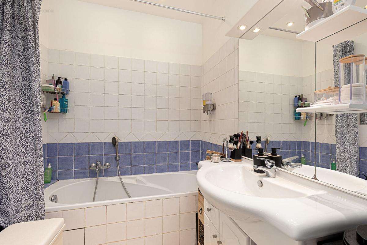 Maison à MONTAUROUX