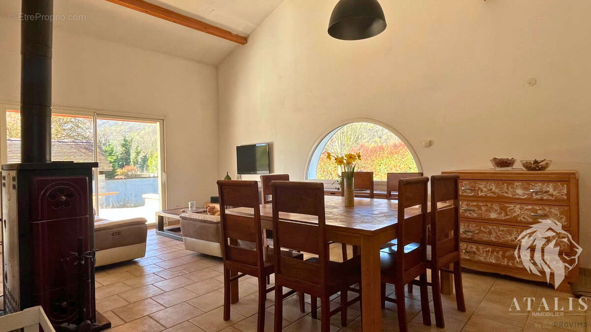 Maison à SAINT-JUST-DE-CLAIX