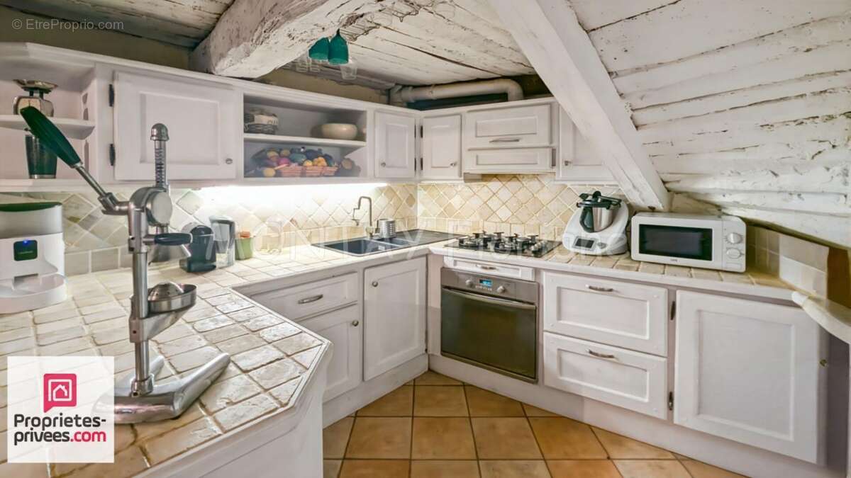 Maison à ROQUEBRUNE-SUR-ARGENS