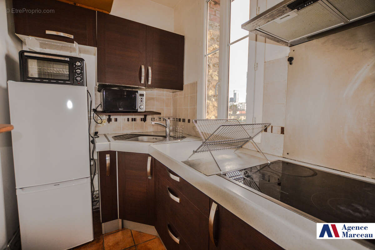 Appartement à COURBEVOIE