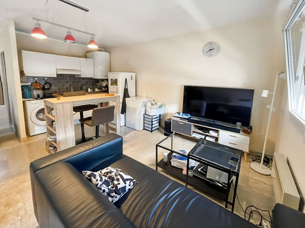 Appartement à SAINTE-GENEVIEVE-DES-BOIS