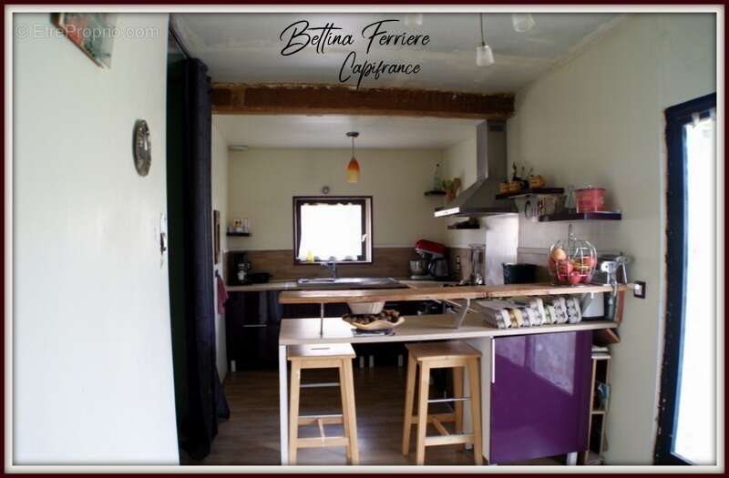 Maison à CORROMBLES