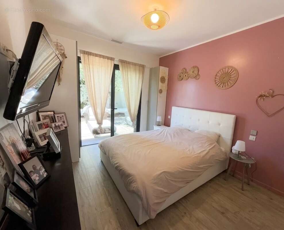 Maison à SOLLIES-TOUCAS