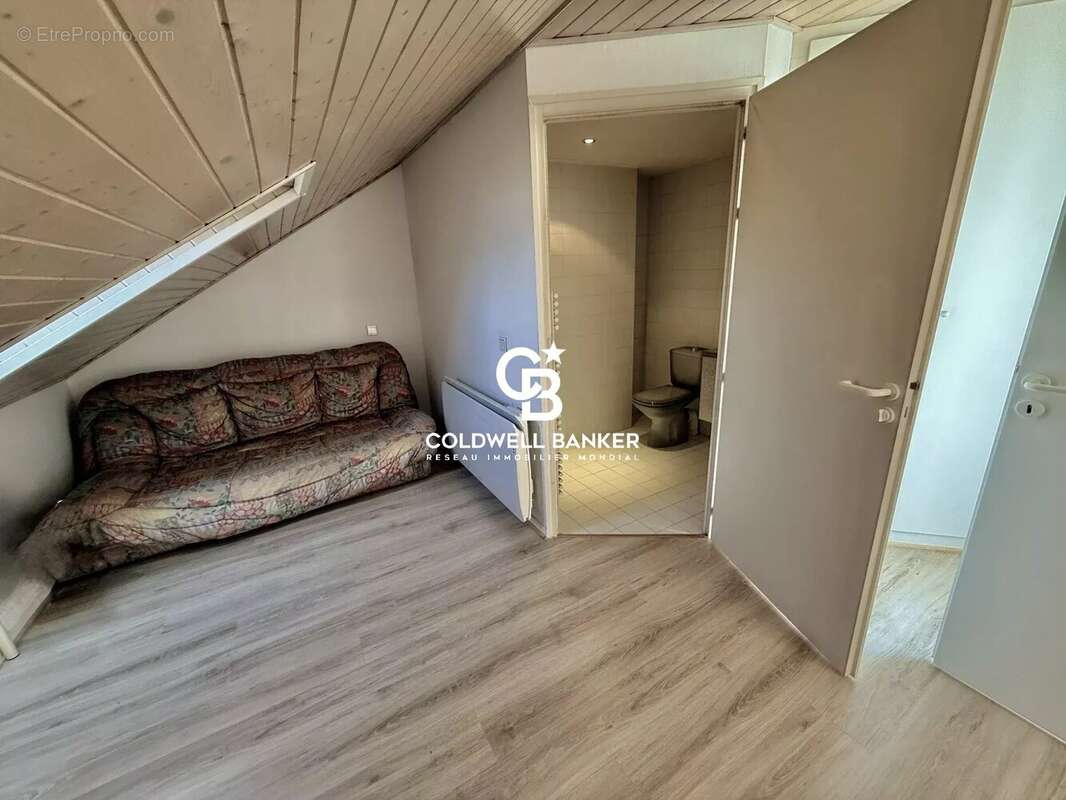 Magnifique attique en duplex dans une jolie copro d'Ambilly 74100 - photo 13