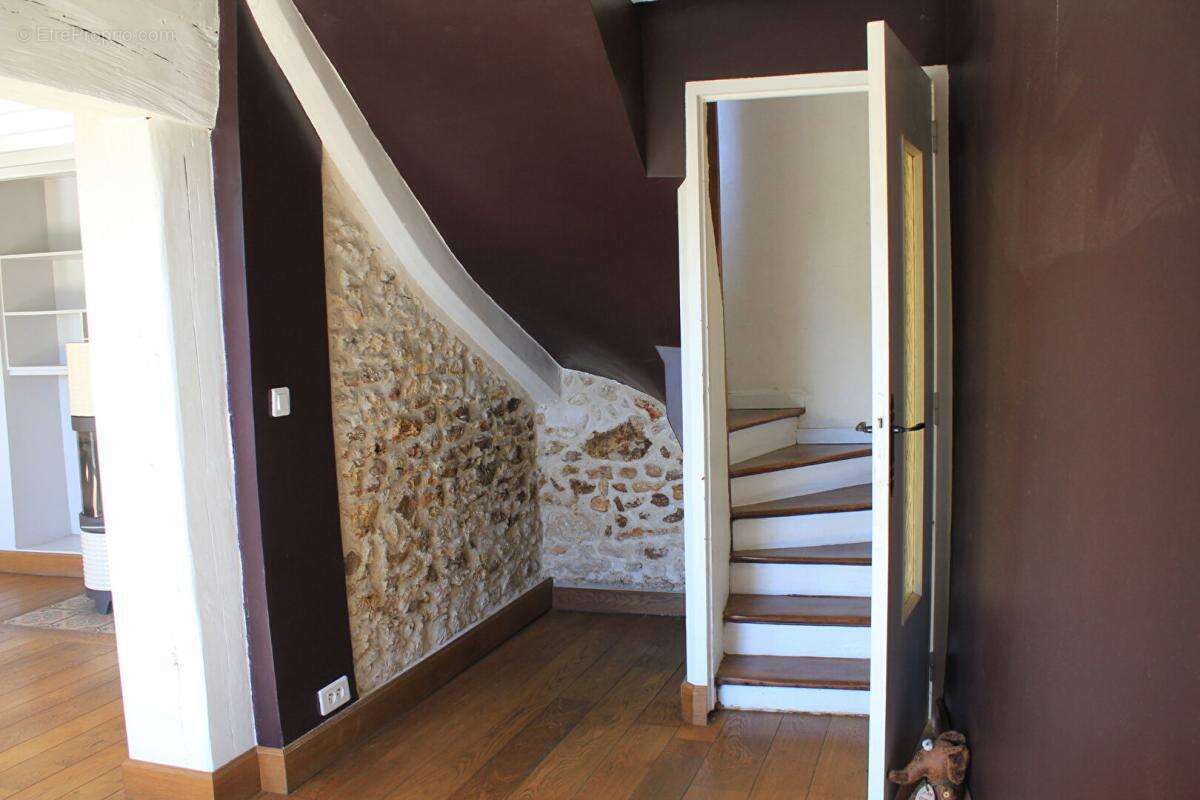 Maison à CERNAY-LA-VILLE