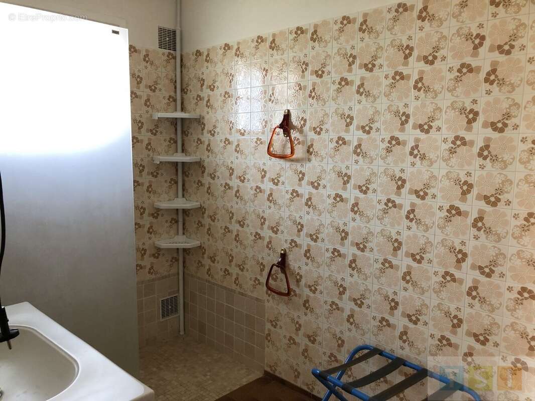 Maison Familiale sur terrain de 1413 m² - photo 14