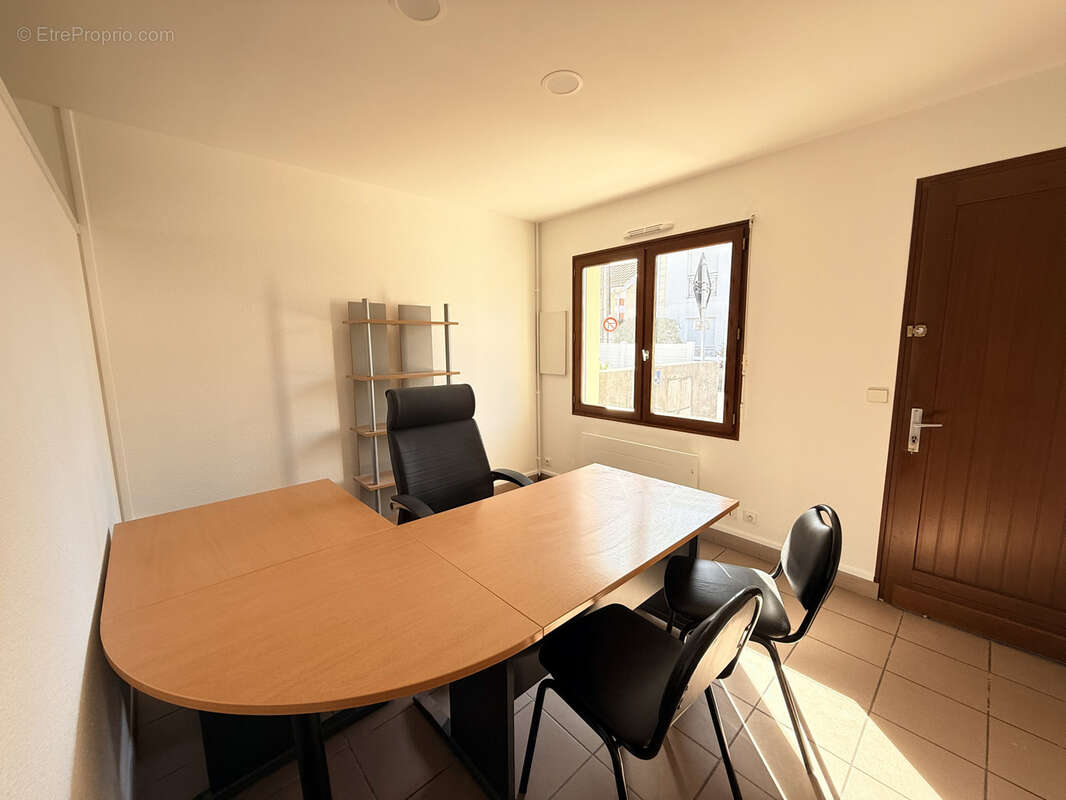 Commerce à LA TESTE-DE-BUCH