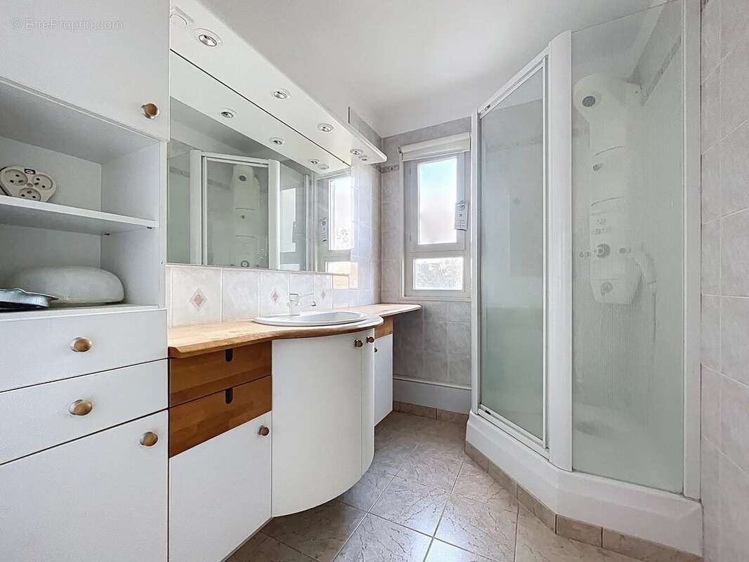 Appartement à ELANCOURT