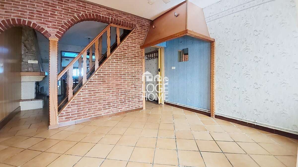 Salon - Maison à HENIN-BEAUMONT