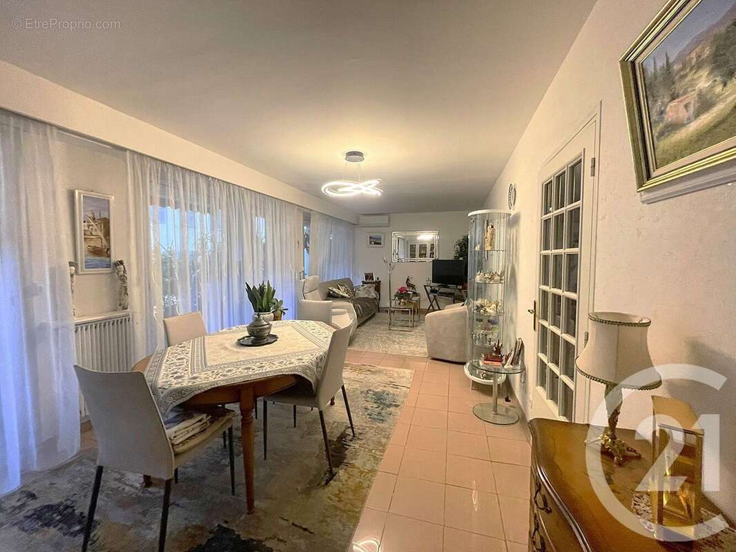 Appartement à NICE
