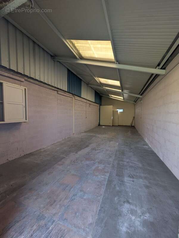 Commerce à BRETTEVILLE-SUR-ODON