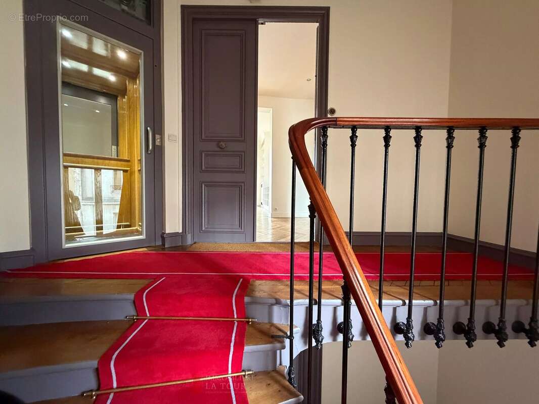 Appartement à PARIS-6E