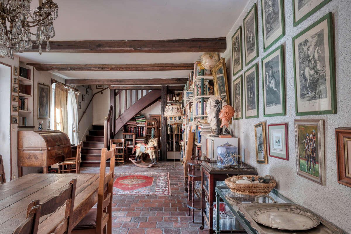 Maison à LIMOURS