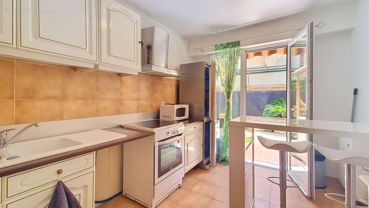 Appartement à LE CANNET