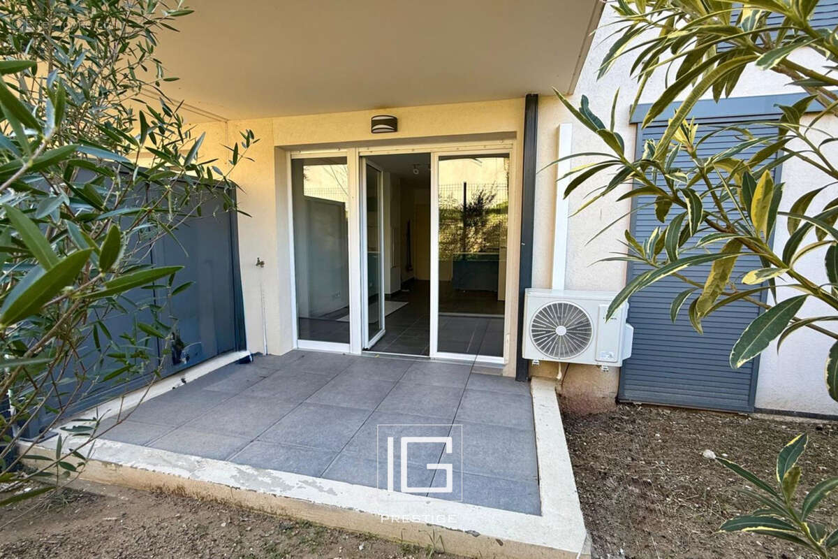 Appartement à LE CASTELLET