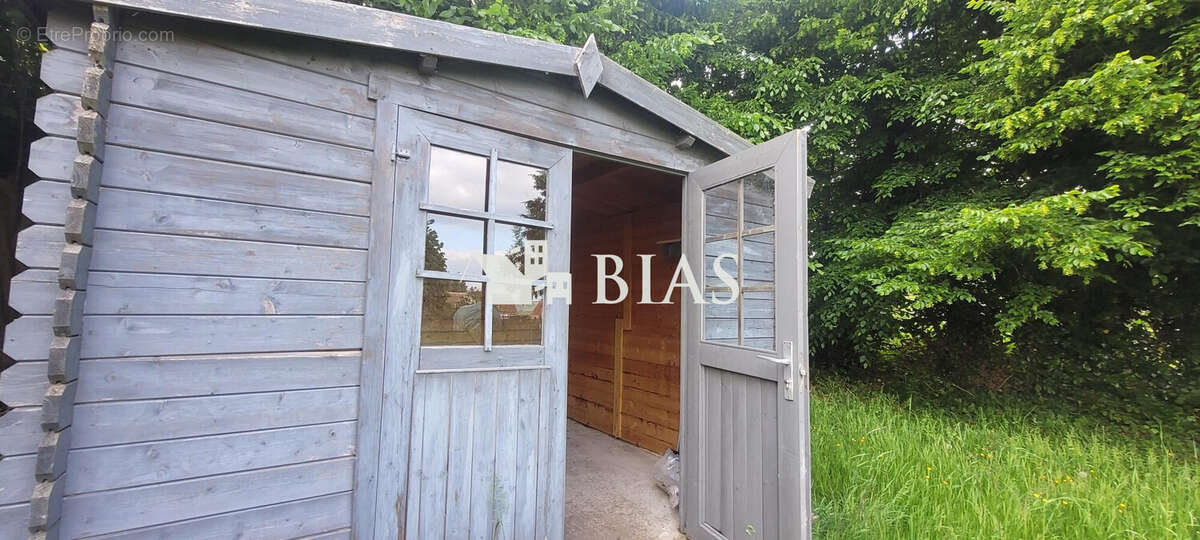 Maison à SAINT-ETIENNE-DU-VAUVRAY