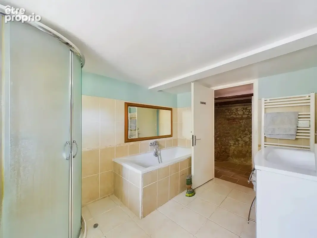 Propriété dans hameau de trois chambres avec vue imprenable. - photo 9