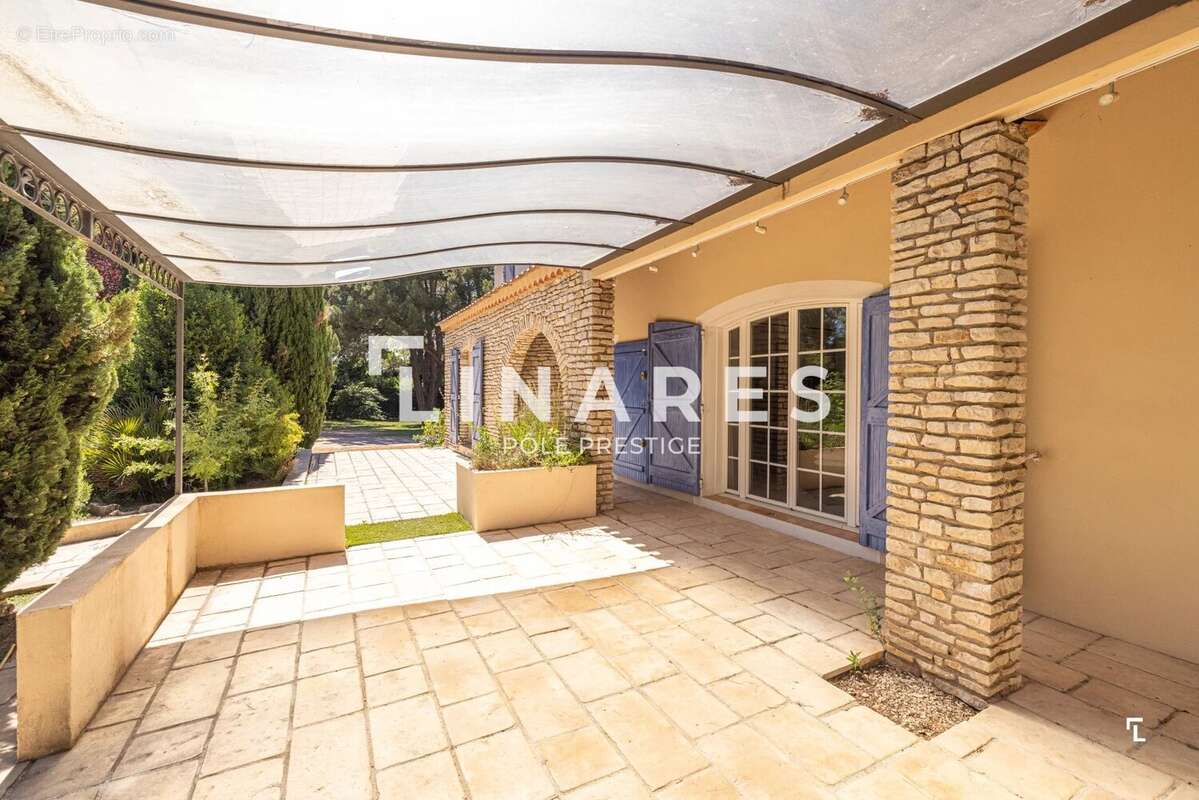 L'AURÉA - Maison familiale de  308m2 avec dépendance et piscine - 13320 BOUC BEL AIR - photo 18