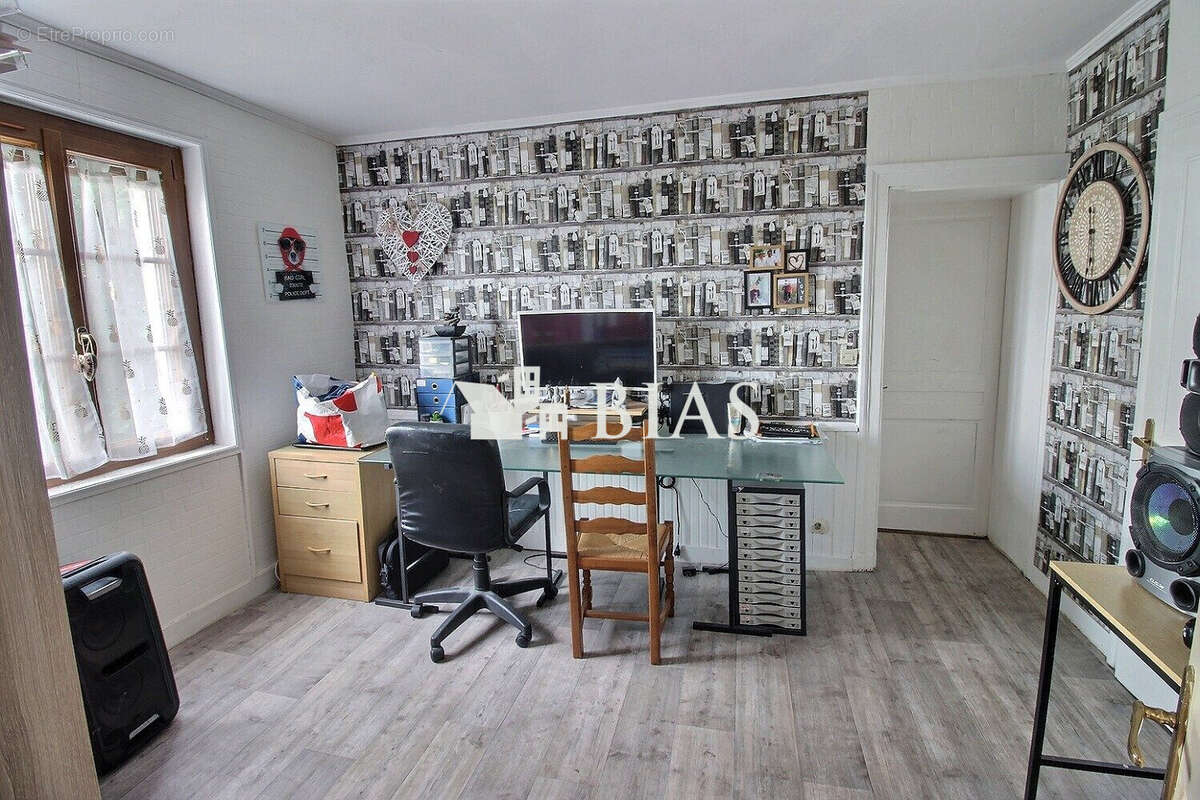 Maison à SAINT-OUEN-DE-THOUBERVILLE