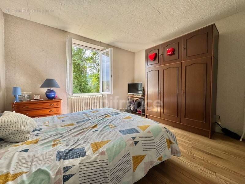 Maison à FERRIERES-SUR-SICHON