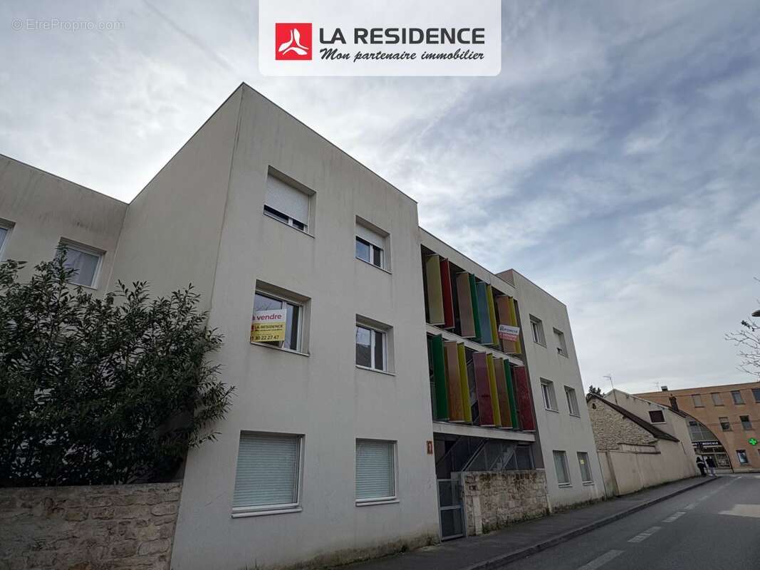 Appartement à LES MUREAUX