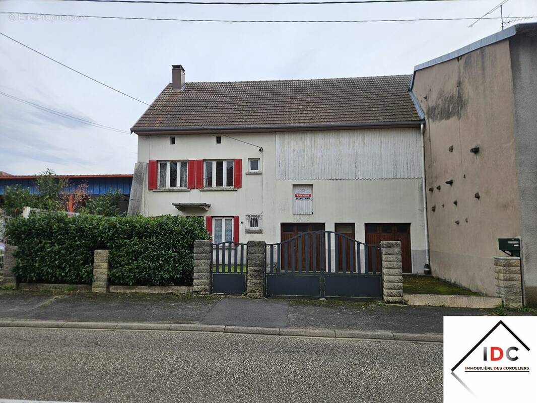Maison à RECHICOURT-LE-CHATEAU