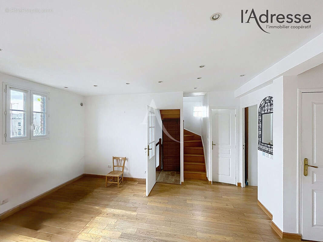 Appartement à SURESNES