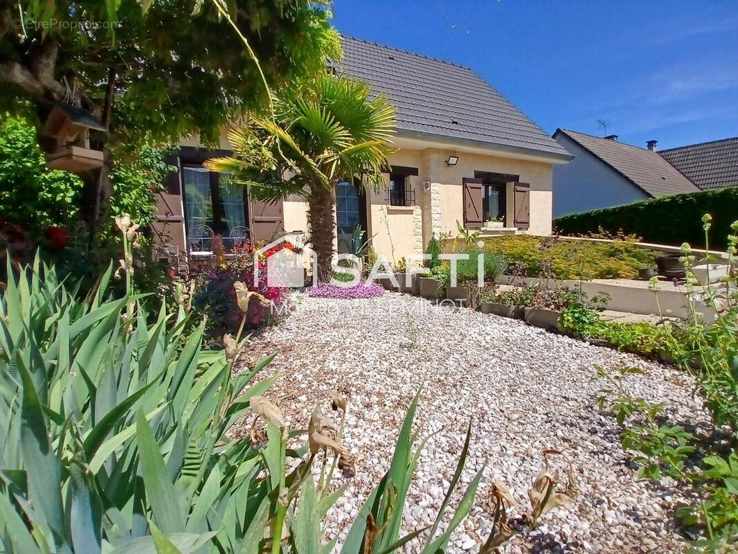 Photo 1 - Maison à CHALANDRY-ELAIRE