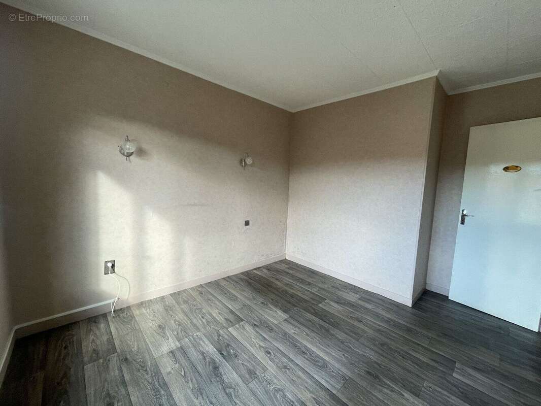 Appartement- Balcon- Parking - photo 3