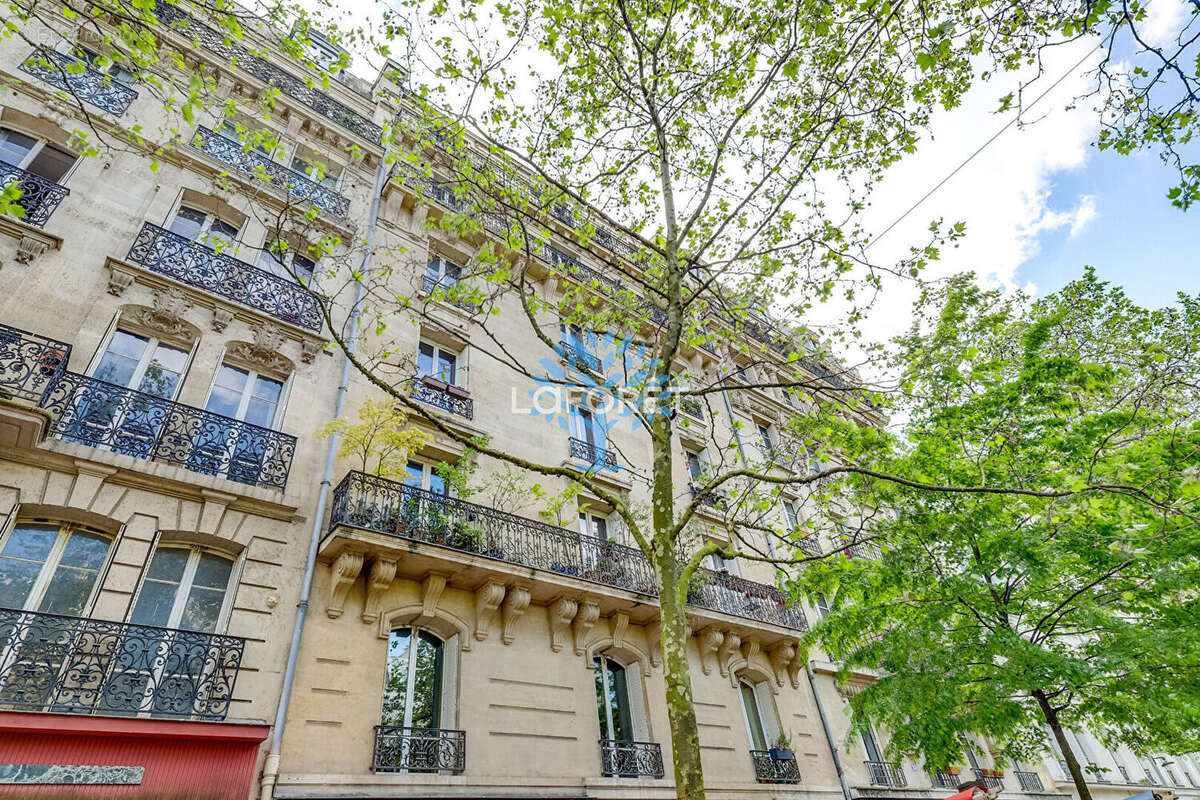 Appartement à PARIS-12E